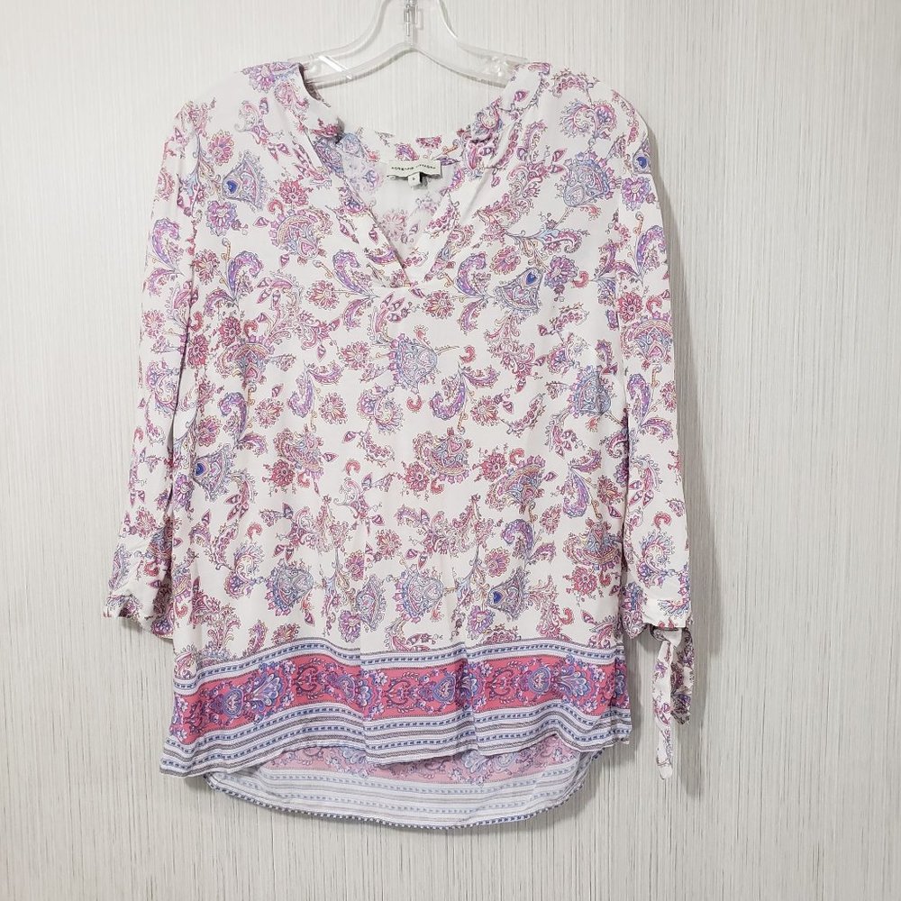 Adrienne Vittadini  floral print‎ v-neck 3/4 sleeve tie cuff blouse